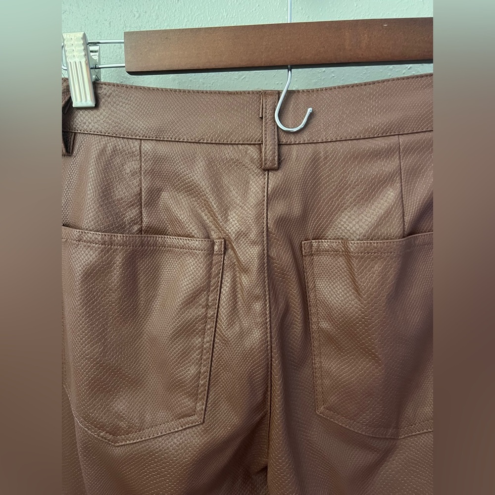 Danielle Bernstein We Wore What Crop Ankle Flare in Embossed Croc Size 25 New - Picture 4 of 10
